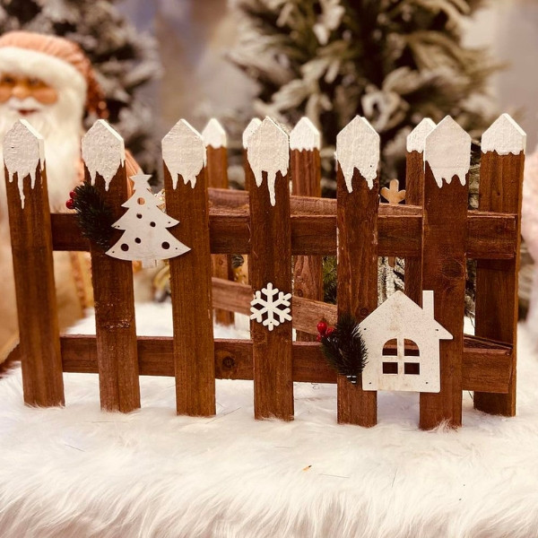 Christmas Wooden Fence Decoration (Brown and White Color)